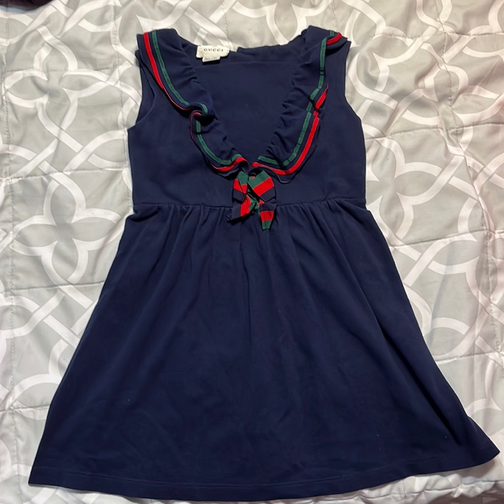 Made in Italy. 98%cotton 2% elastane.